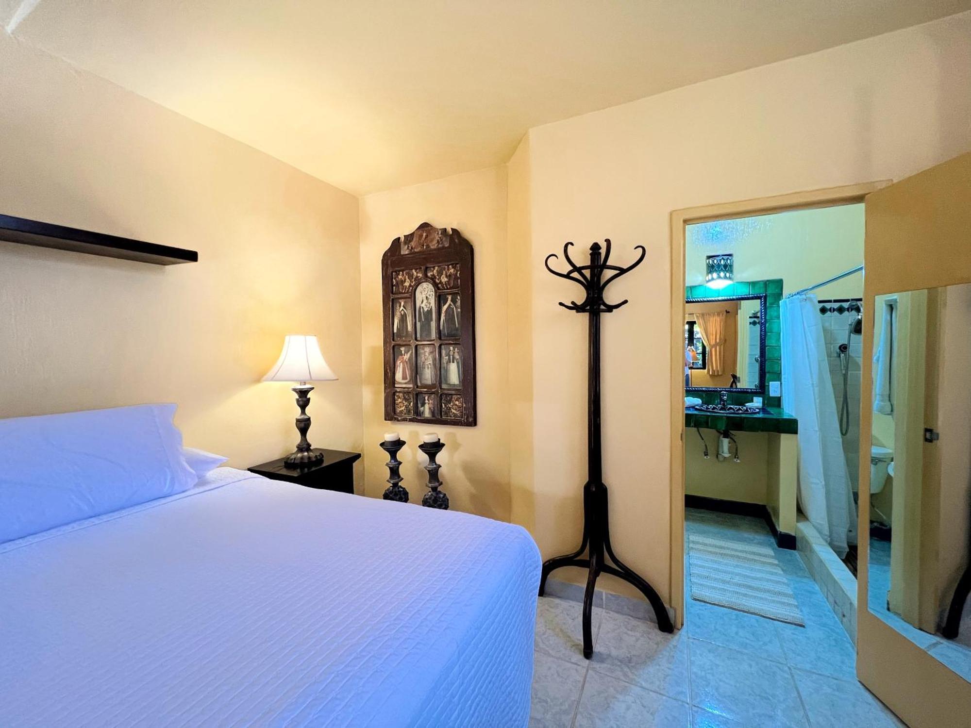 Estrellita'S Bed & Breakfast Ajijic Ngoại thất bức ảnh
